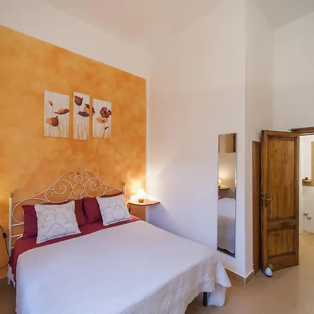 La Coperta Ricamata Bed & Breakfast Siena