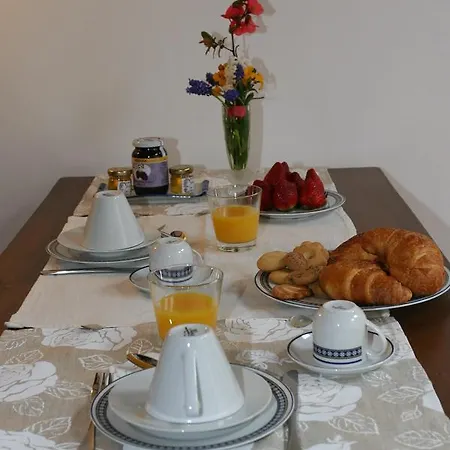 La Coperta Ricamata Bed & Breakfast