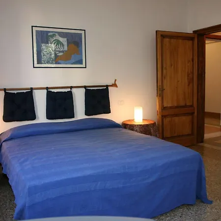 La Coperta Ricamata Bed & Breakfast 2*